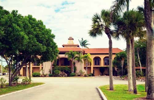 Naples Hotel | Port of The Islands Everglades Adventure Resort