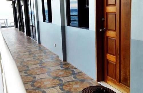 Oslob Hotel | Angler's Hub & Resort
