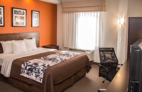 Concord Hotel | Sleep Inn & Suites at Concord Mills