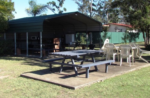 Nanango Hotel | Homestead Caravan Park