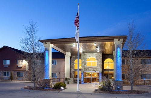Torrington Hotel | Holiday Inn Express Hotel & Suites Torrington, an Ihg Hotel