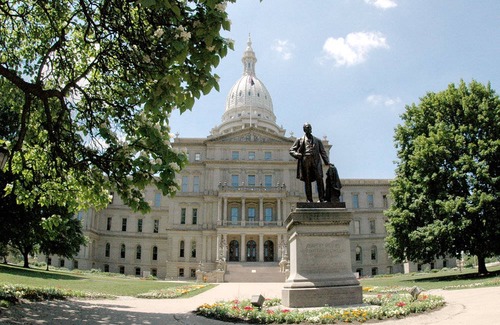 Lansing Hotel | SpringHill Suites Lansing by Marriott