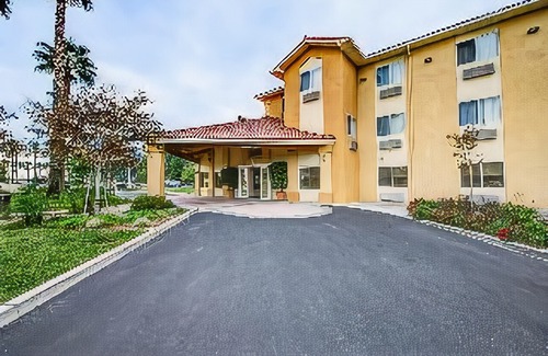 Fontana Hotel | Comfort Inn Fontana