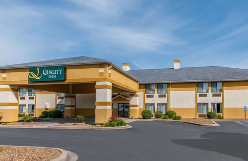 Lewisport Hotel | Quality Inn Lewisport
