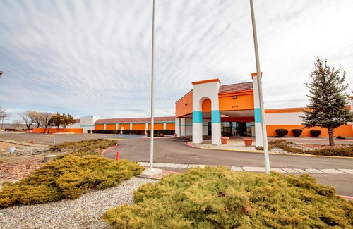 Allison Hotel | Howard Johnson by Wyndham Gallup