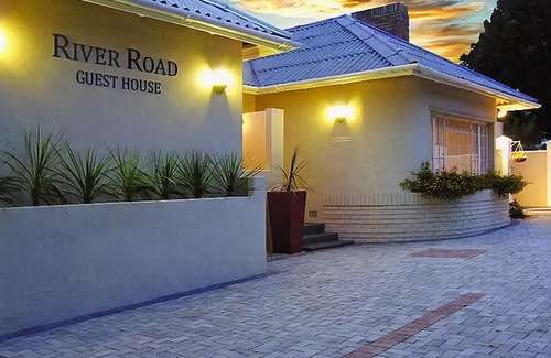 Walmer Hotel | River Road Guest House
