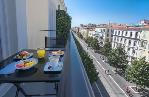 Centre Ville-Gare Hotel | Hotel 64 Nice