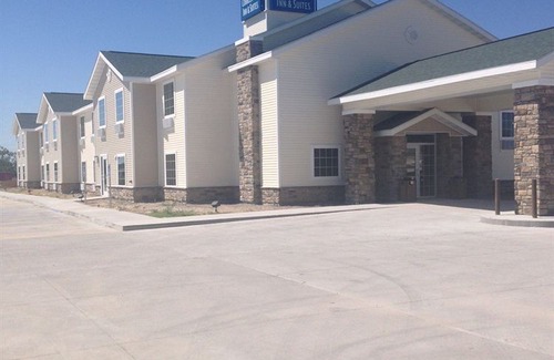Big Lake Hotel | Cobblestone Inn & Suites – Big Lake