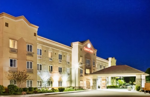 Oakley Hotel | Best Western Plus Delta Inn & Suites