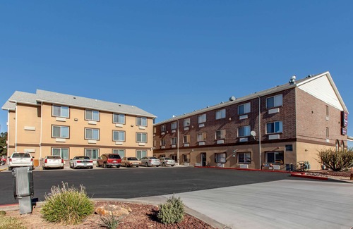 Kingman Hotel | Clarion Inn Kingman I-40 Route 66