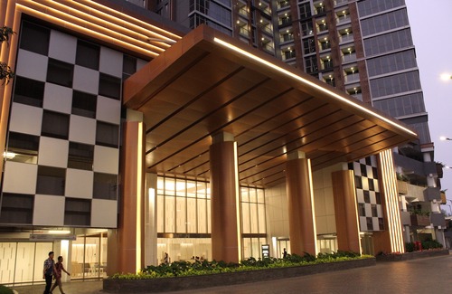 Pantai Indah Kapuk Hotel | Gold Coast Pik Bahama Sea View Apartments