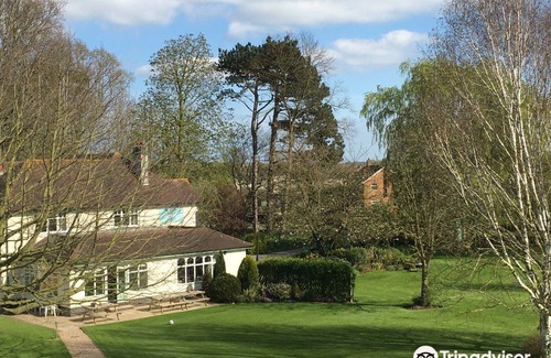 Brandesburton Hotel | Burton Lodge Guest House