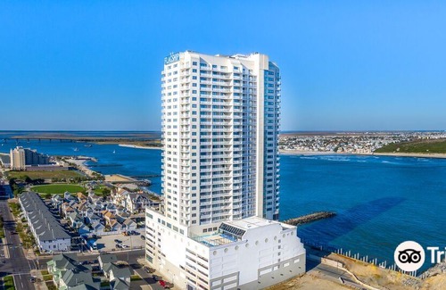 Atlantic City Hotel | FantaSea Resorts - Flagship