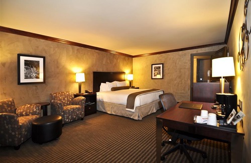 Raton Hotel | Best Western Plus Raton Hotel