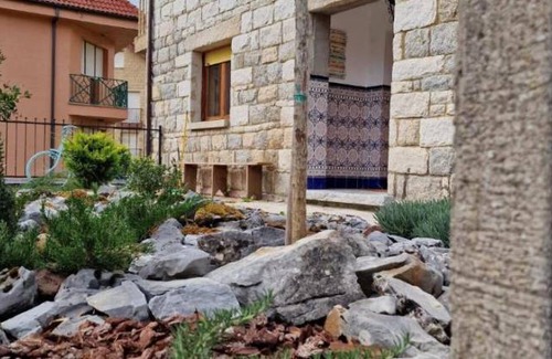 Riano House | 270 m² House ∙ 1 bedroom ∙ 8 guests