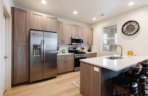 Santa Clara House | Santa Clara Base Camp New Home with Private Hot Tub!