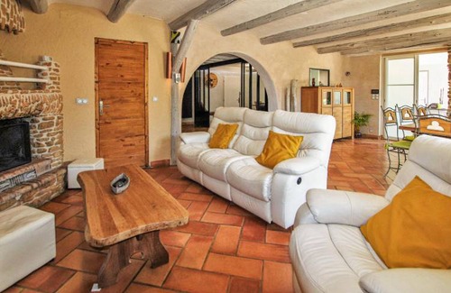 Caromb House | Le Chalet et Les palmiers