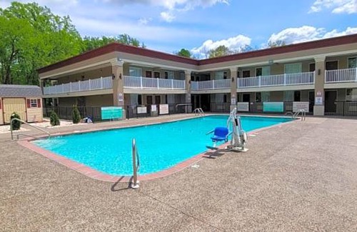 Bordentown Hotel | 2-Star Hotel ∙ Red Roof Inn Bordentown - McGuire AFB