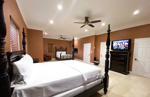 Nassau Apartment | Leah's Heaven #1 - Sandrania Gardens Spacious Apt