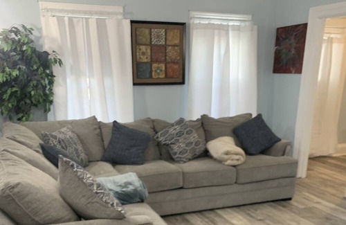 Downtown Rochester House | Historic Home - Spacious, clean house . Susan B. Anthony Neighborhood.