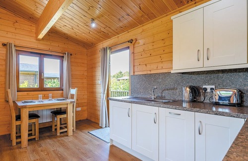 Wenhaston Cabin | 1 bedroom accommodation in Wenhaston, Halesworth