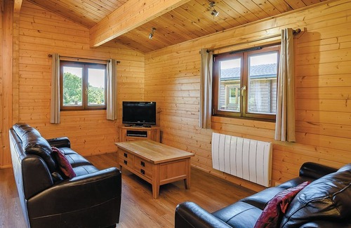 Wenhaston Cabin | 3 bedroom accommodation in Wenhaston, Halesworth