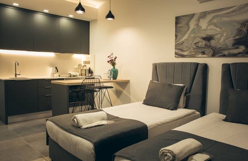 Trikomo Apartment | Studio Flat w Shared Pool 4 min to Beach in Iskele