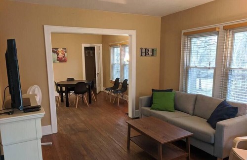 Loveland House | Ohio Ave, 3 bed house, Historic Downtown Loveland