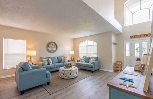 Poinciana House | Getaway & Comfy House w/ Pool!