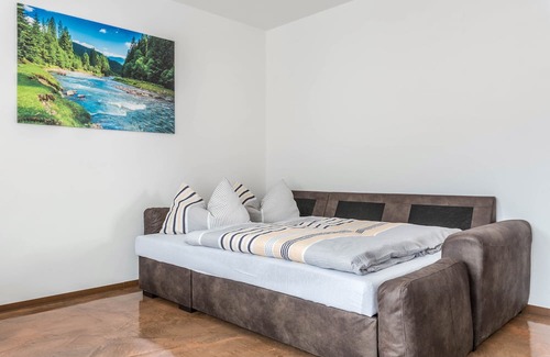 Baselga di Pine Apartment | Apartment 'Casa Ravanelli 3' with Mountain View and Shared Terrace