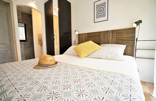 Goult Villa | Villa Alix- Air conditioning- Electric car terminal- Private swimming pool