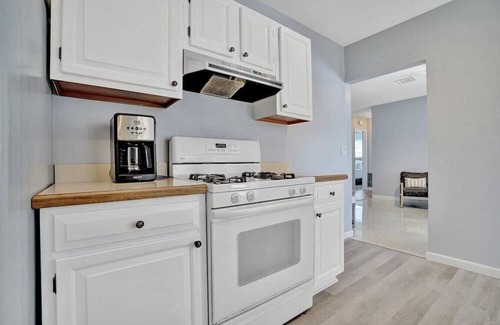 Lighthouse Point House | 4 Bedroom Home with Game Room & Pool