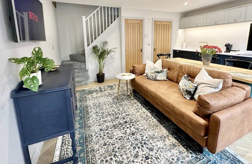 Ripon House | 6 The Feather central Ripon