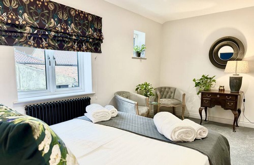 Ripon House | 6 The Feather central Ripon