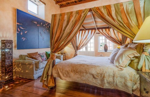 Macher House | Spend a wonderful vacation in the inviting cottage near the sea.