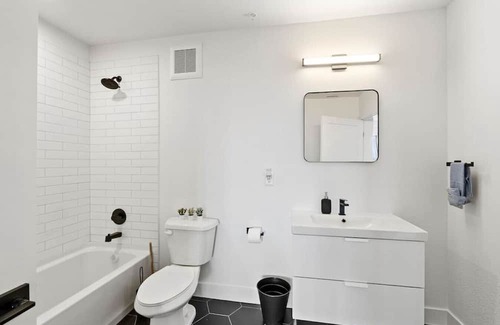 West Colfax Apartment | Modern Sloans Lake Apt