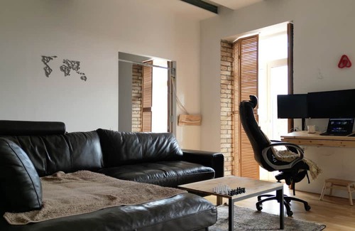 Old Town Apartment | Simpletone - Excellent for Work & Leisure (Self-Checkin) FREE PARKING VILNIUS