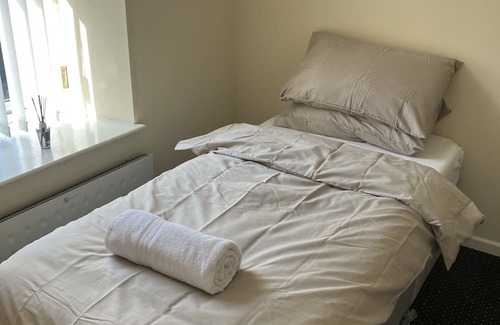 Ramsbottom Apartment | Lovely 2 Bed Apartment