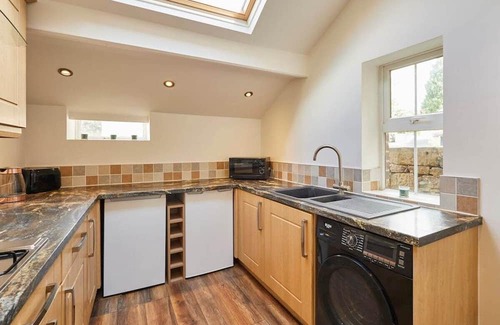 Matlock House | Host & Stay | Church View Cottage