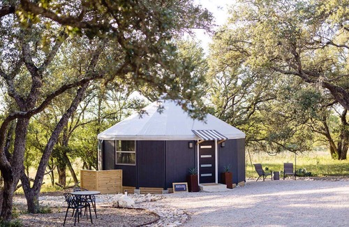 Fredericksburg House | Luxury Stay by Wineries | Stargazing & Nature