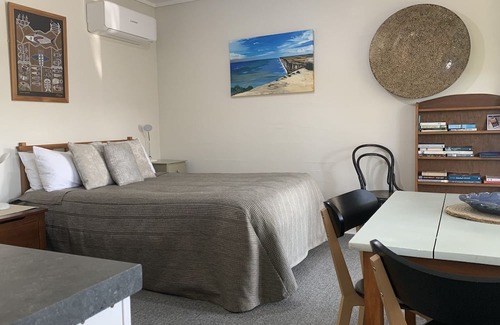Oakura Villa | BUTLERS LANE THE RETREAT