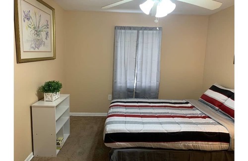 Valdosta Apartment | Historic Comfortable apartment (near Hospital 2nd Floor)