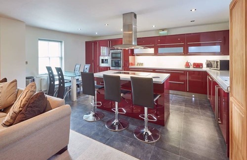 Folkton Apartment | Host & Stay | The Lodge