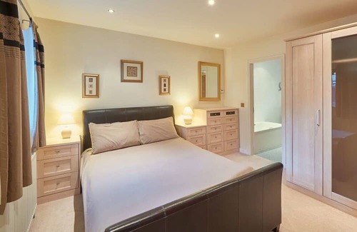 Folkton Apartment | Host & Stay | The Lodge