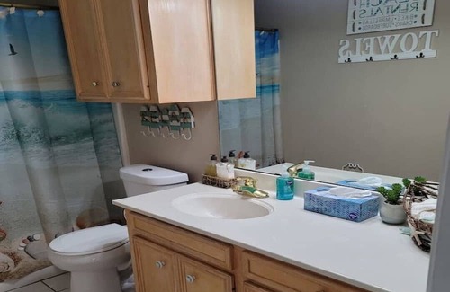Shreveport House | Beautiful, Cheerful (Beach house) with a pool and King size suite