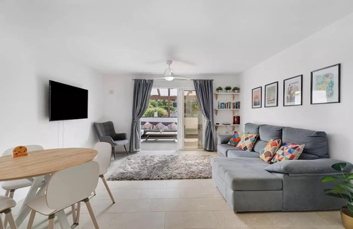 San Miguel de Abona Villa | Spacious Villa, 2 Bedroom Villa with 2 bathrooms