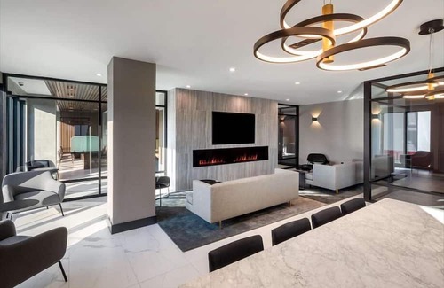 Port Morris House | Chic Double Queen Suite | Mott Haven Manhattan NYC | Hotel Amenities