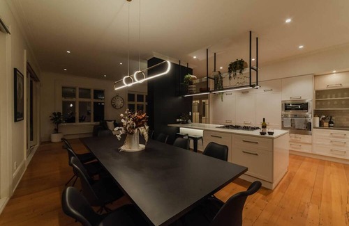 Ilam Villa | Bel Air Mansion