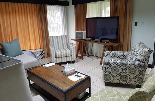 La Garita House | Two-bedroom House in two acres of land and exotic gardens