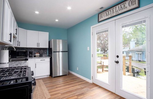 Millersport Cottage | Cozy 2 Bedroom Buckeye Lake with Lakeview
